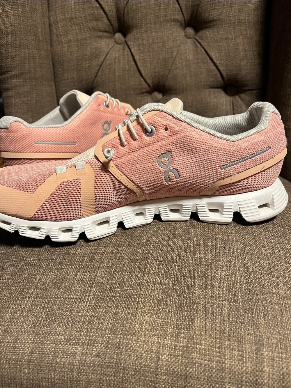 On Running Cloud 5 Women's Rose/Shell Running Sneakers size 10.5 - Picture 7 of 13